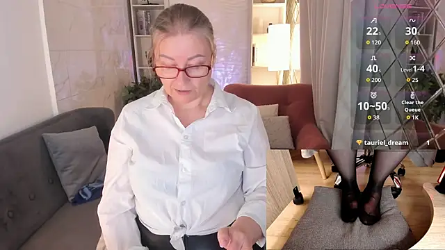 Alexandra Kind online show from 07-14-26, 08:48