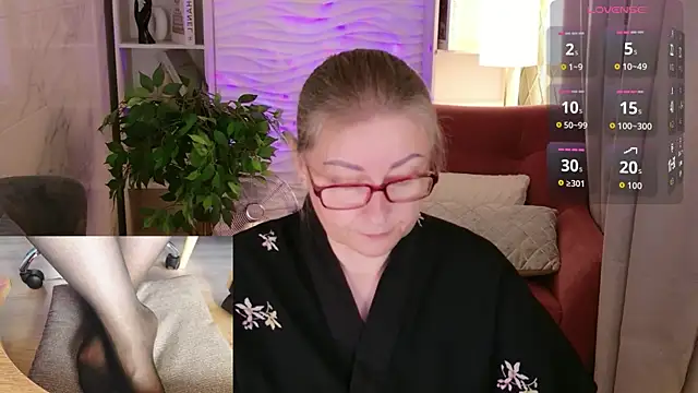Alexandra Kind online show from 07-07-26, 01:47
