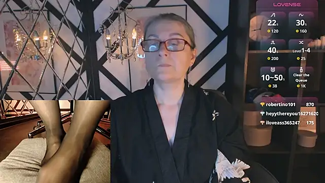 Alexandra Kind online show from 05-16-26, 01:59