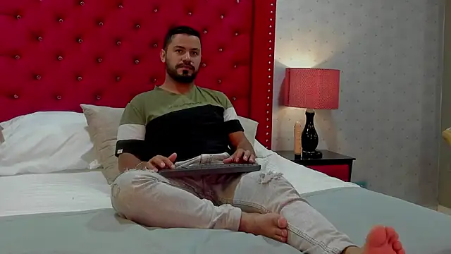 PaoloWalker online show from 04-17-26, 04:04