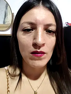 Snapshot of tina_sussy chatting on 06-13-26, 02:04 tina sussy online show from 06-13-26, 02:04