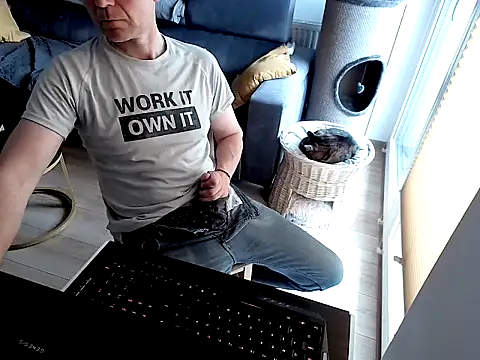KoneserZmyslow online show from 06-11-26, 12:24