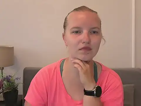 Snapshot of RoseTeacherX chatting on 06-24-26, 07:40 RoseTeacherX online show from 06-24-26, 07:40