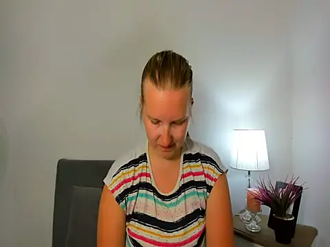 RoseTeacherX online show from 05-11-26, 05:21