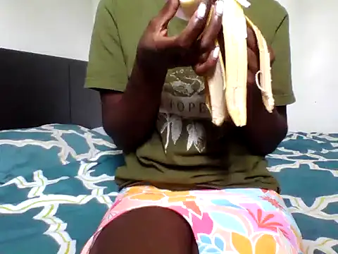 Snapshot of blisspie chatting on 06-10-26, 10:16 blisspie online show from 06-10-26, 10:16