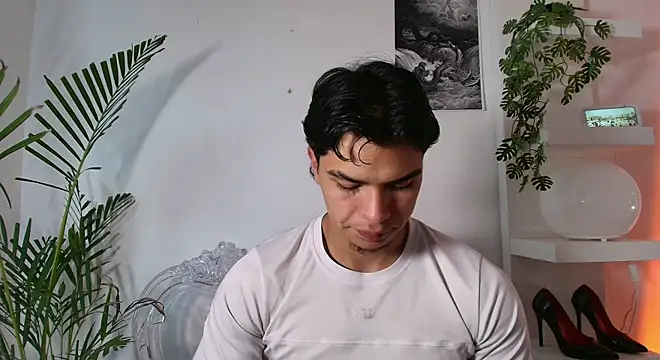 Snapshot of andyypalmer_ chatting on 05-19-26, 10:17 andyypalmer online show from 05-19-26, 10:17