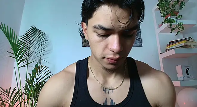 Snapshot of andyypalmer_ chatting on 05-27-26, 11:39 andyypalmer online show from 05-27-26, 11:39