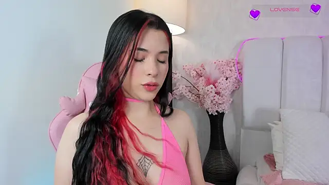 imnikaa  online show from 05-22-26, 10:41