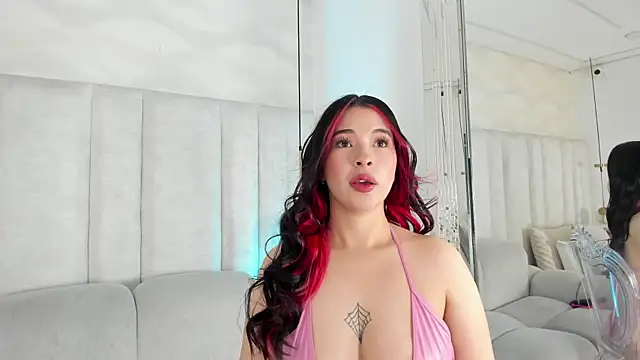 imnikaa  online show from 05-07-26, 04:06