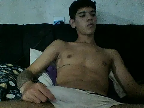 Snapshot of Kisandrel chatting on 05-07-26, 04:10 Kisandrel online show from 05-07-26, 04:10
