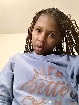 Snapshot of Slender012 chatting on 05-22-26, 01:14 Slender012 online show from 05-22-26, 01:14