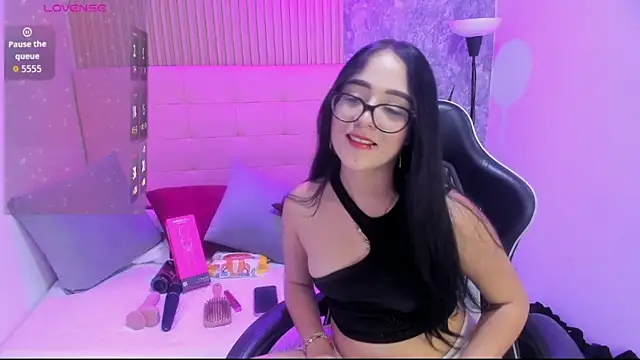 Amiee Kovva online show from 07-16-26, 07:22