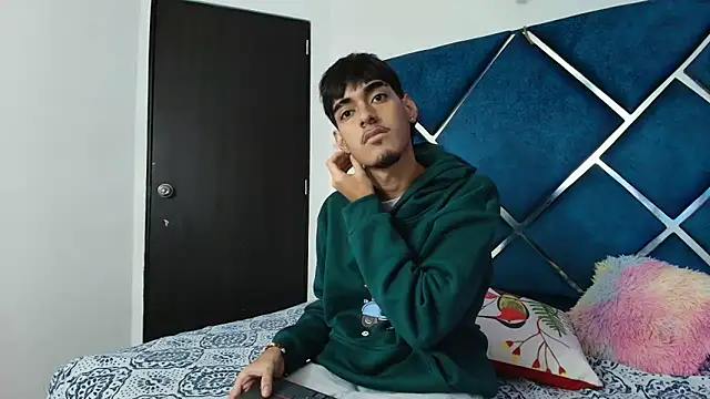EdwinBoys online show from 05-25-26, 12:37