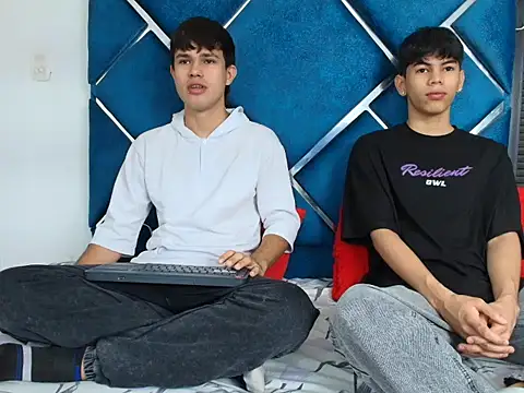 EdwinBoys online show from 04-30-26, 01:18