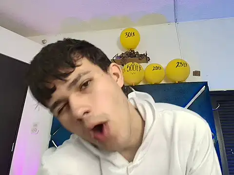 EdwinBoys online show from 04-27-26, 01:09