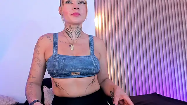 Violeta queen1 online show from 06-01-26, 01:55