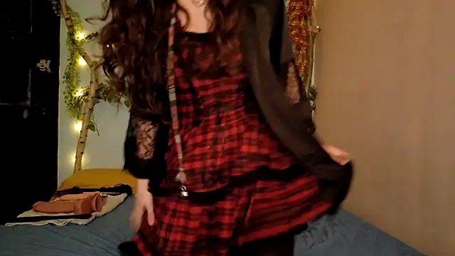 missclochette online show from 05-18-26, 06:34