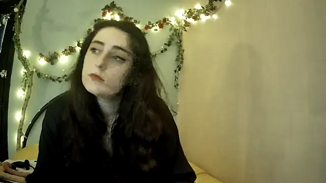 missclochette online show from 04-21-26, 12:01