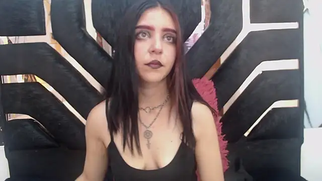 amberblackcs01 online show from 05-17-26, 05:24