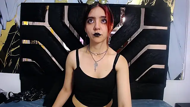 amberblackcs01 online show from 05-05-26, 03:04