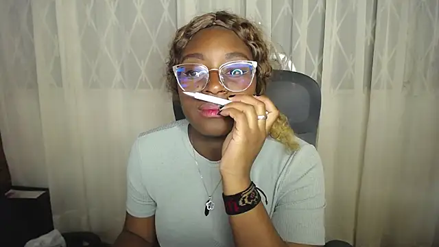 Candy Williamss online show from 07-12-26, 01:39