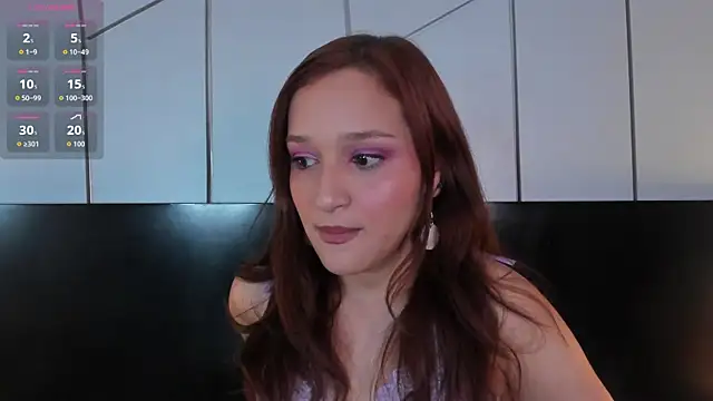 Snapshot of leahluna chatting on 05-09-26, 06:55 leahluna online show from 05-09-26, 06:55