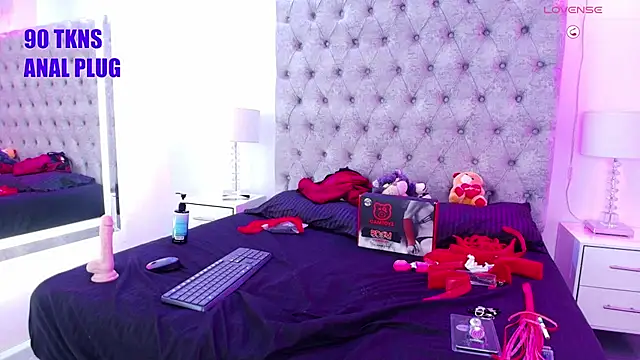 Zoe M00n online show from 07-04-26, 08:10