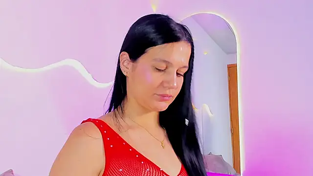MiaMalcova   online show from 05-11-26, 02:45