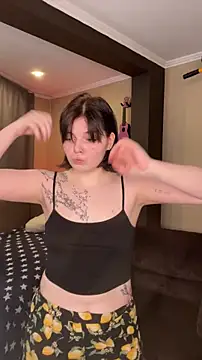 LoveIyBarbie online show from 04-16-26, 07:47