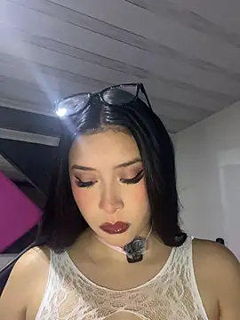 1 daaaniela 7 online show from 04-23-26, 05:36