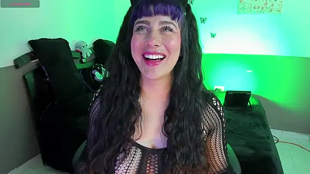 Snapshot of Cataleya_Blare chatting on 05-24-26, 02:44 Cataleya Blare online show from 05-24-26, 02:44