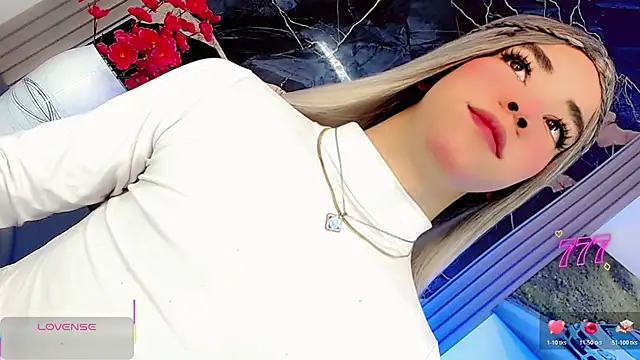 Snapshot of moon_sweet- chatting on 06-27-26, 03:23 moon sweet- online show from 06-27-26, 03:23