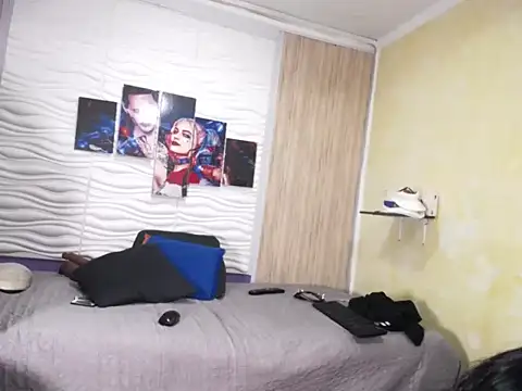 madisom2 online show from 04-17-26, 03:31