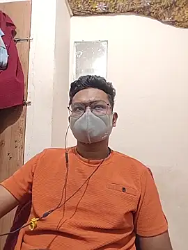 hot boy995 online show from 06-18-26, 04:12