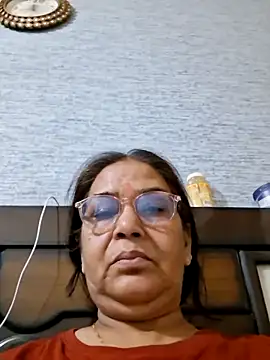 Shalini3456 online show from 04-28-26, 06:12