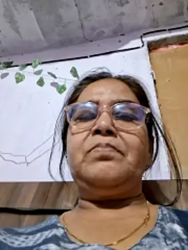 Shalini3456 online show from 04-24-26, 08:27