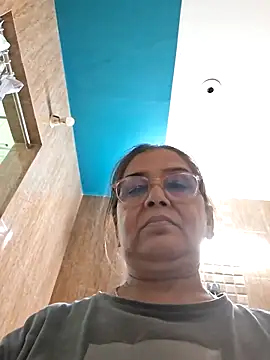 Shalini3456 online show from 04-26-26, 07:00