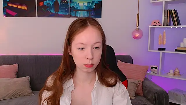 Snapshot of AdeleLang chatting on 05-04-26, 04:05 AdeleLang online show from 05-04-26, 04:05
