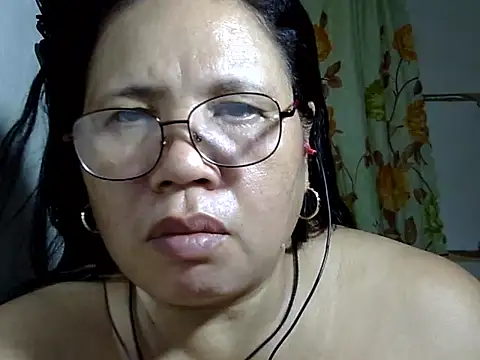 HottyCurlyPeanut online show from 05-27-26, 05:59