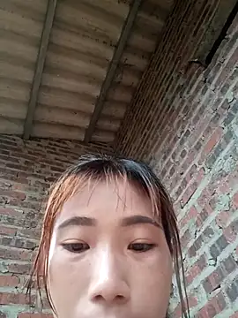 Elena Mia online show from 05-20-26, 10:51