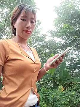 Elena Mia online show from 05-19-26, 01:56