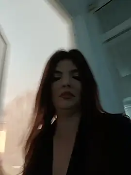 Snapshot of SinfulTina chatting on 06-14-26, 04:14 SinfulTina online show from 06-14-26, 04:14
