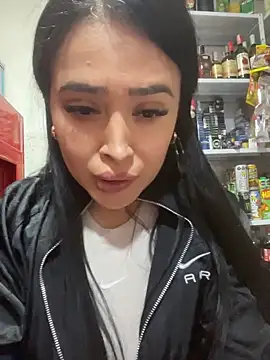 Sara fun online show from 12-13-25, 08:04