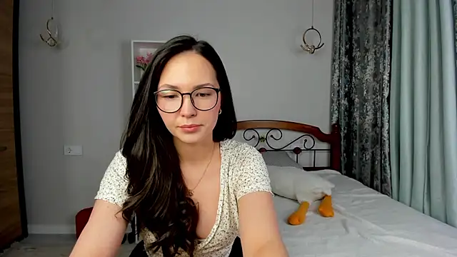 ameliyaa sun online show from 05-25-26, 03:22