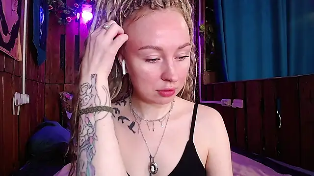 Mimi-Deep online show from 05-17-26, 06:02
