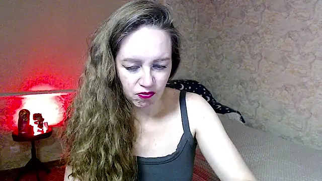 Snapshot of Fern_Lust chatting on 06-30-26, 03:23 Fern Lust online show from 06-30-26, 03:23