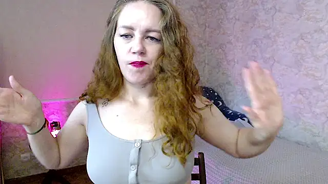 Snapshot of Fern_Lust chatting on 07-11-26, 10:59 Fern Lust online show from 07-11-26, 10:59