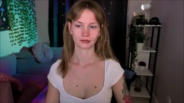 crystalkris  online show from 05-28-26, 06:10