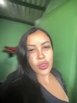 Snapshot of novinhahot18 chatting on 04-15-26, 04:00 novinhahot18 online show from 04-15-26, 04:00