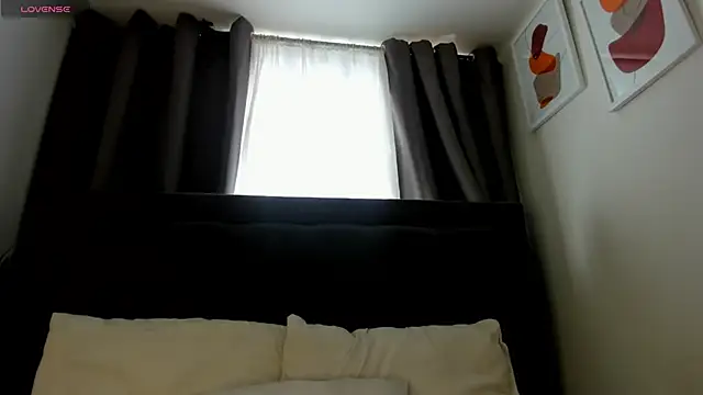 hanna-baker01 online show from 04-22-26, 02:46